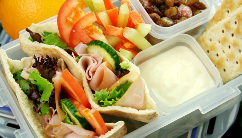 Ícone quadrado simples remetendo a alimentação saudável, em tons neutros